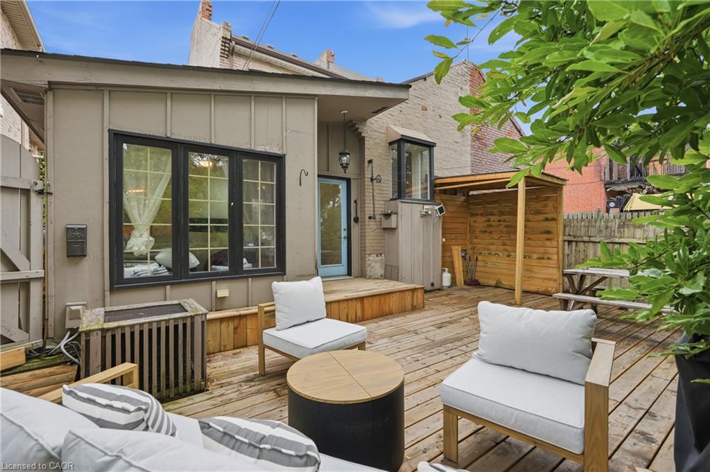 356 Hughson Street N Property Photo 28