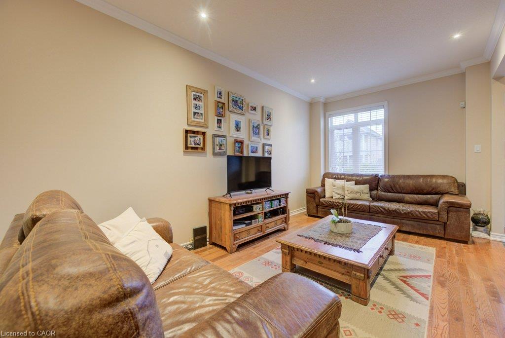 28 Glendarling Crescent Property Photo 5