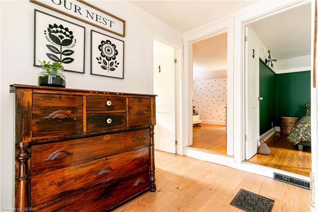 39 Park Street E Property Photo 31