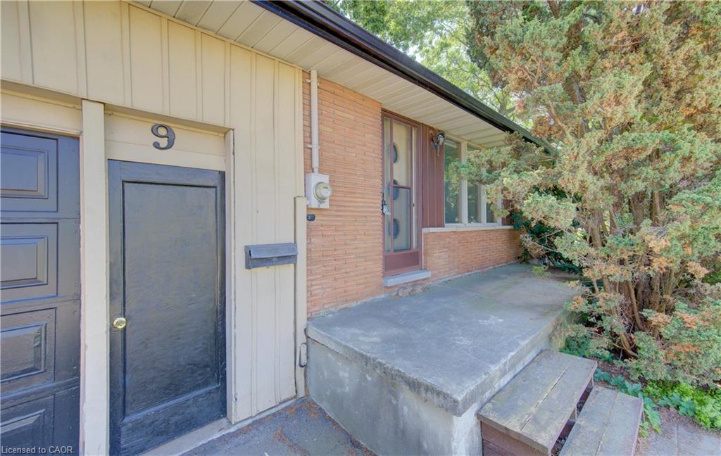 9 Rothsay Avenue Property Photo 4