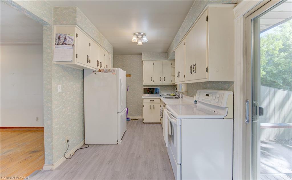 9 Rothsay Avenue Property Photo 8