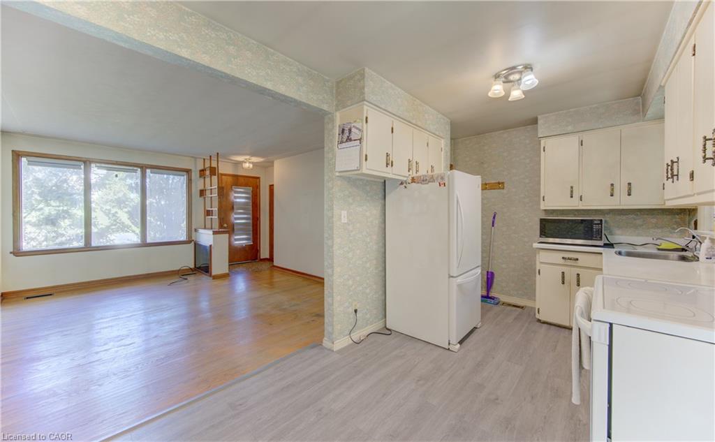 9 Rothsay Avenue Property Photo 9