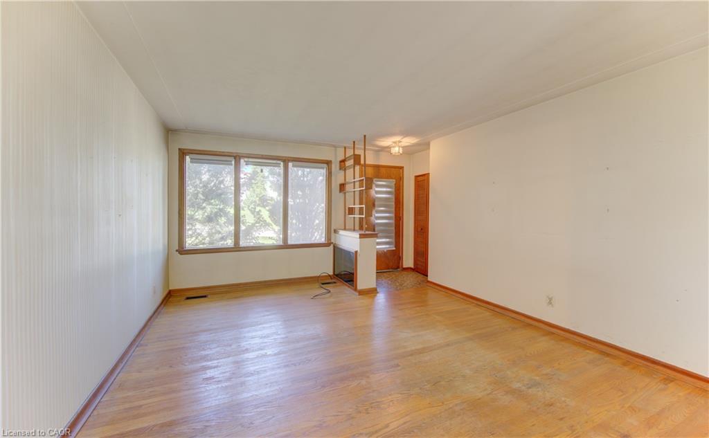 9 Rothsay Avenue Property Photo 10