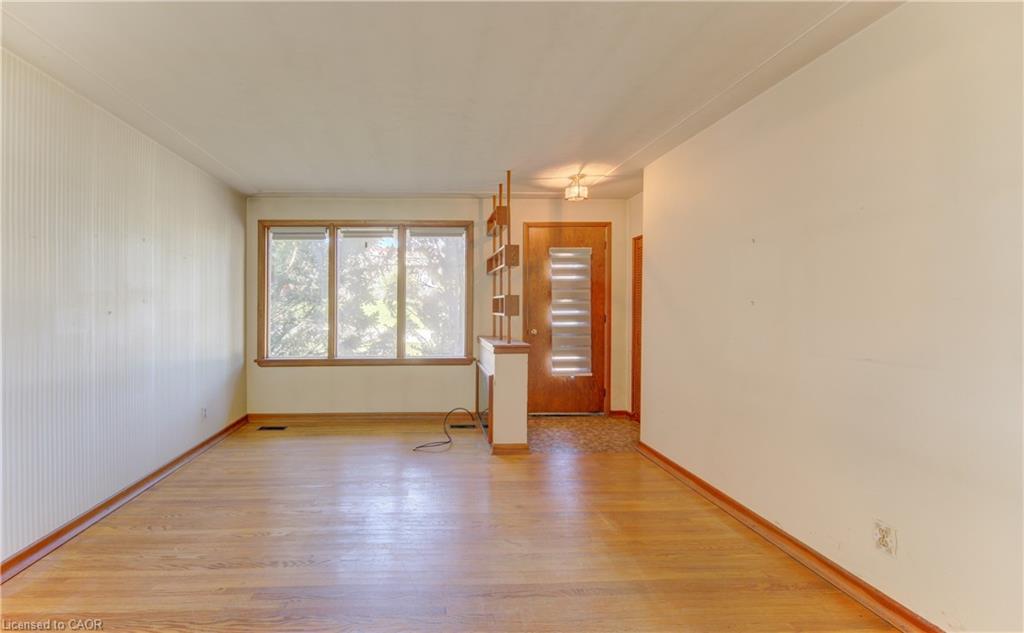 9 Rothsay Avenue Property Photo 11