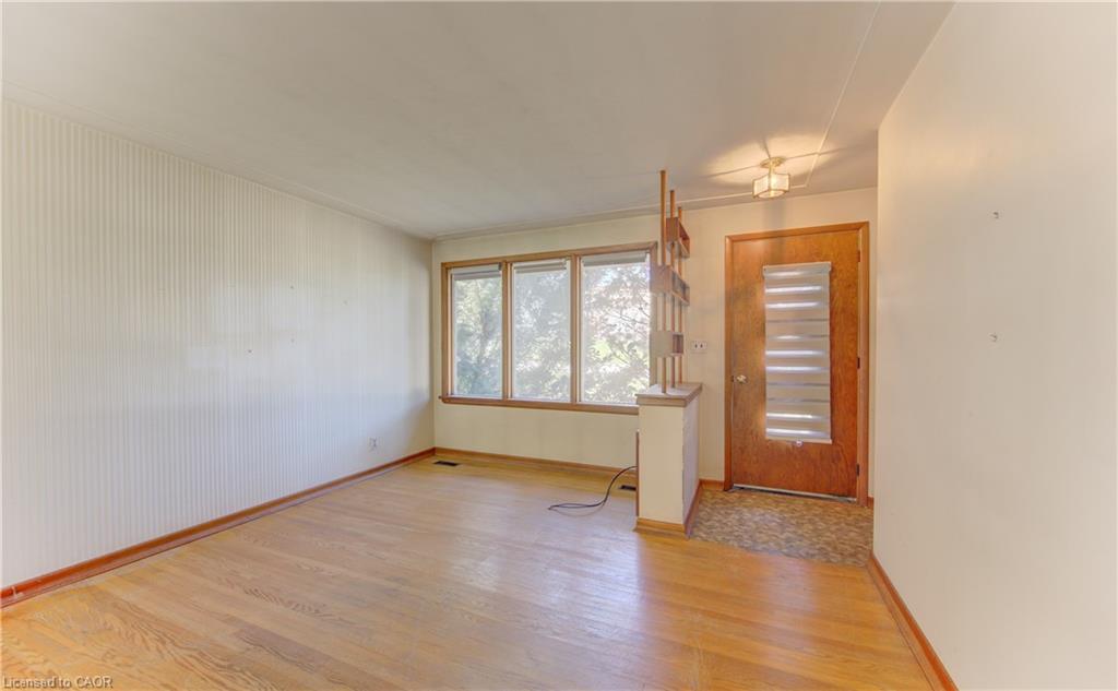 9 Rothsay Avenue Property Photo 12