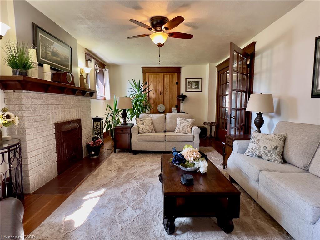 160 William Street Property Photo 1