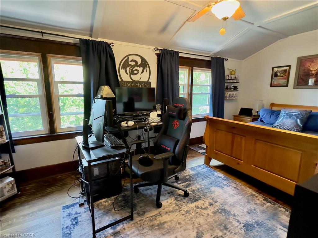 160 William Street Property Photo 25