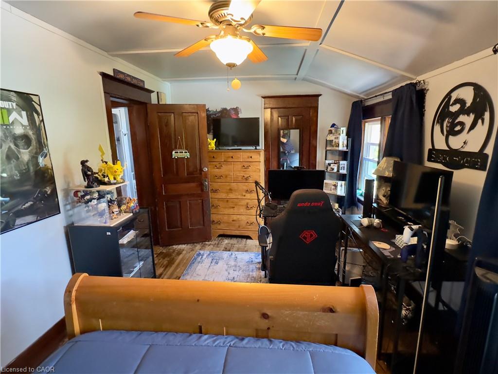 160 William Street Property Photo 27