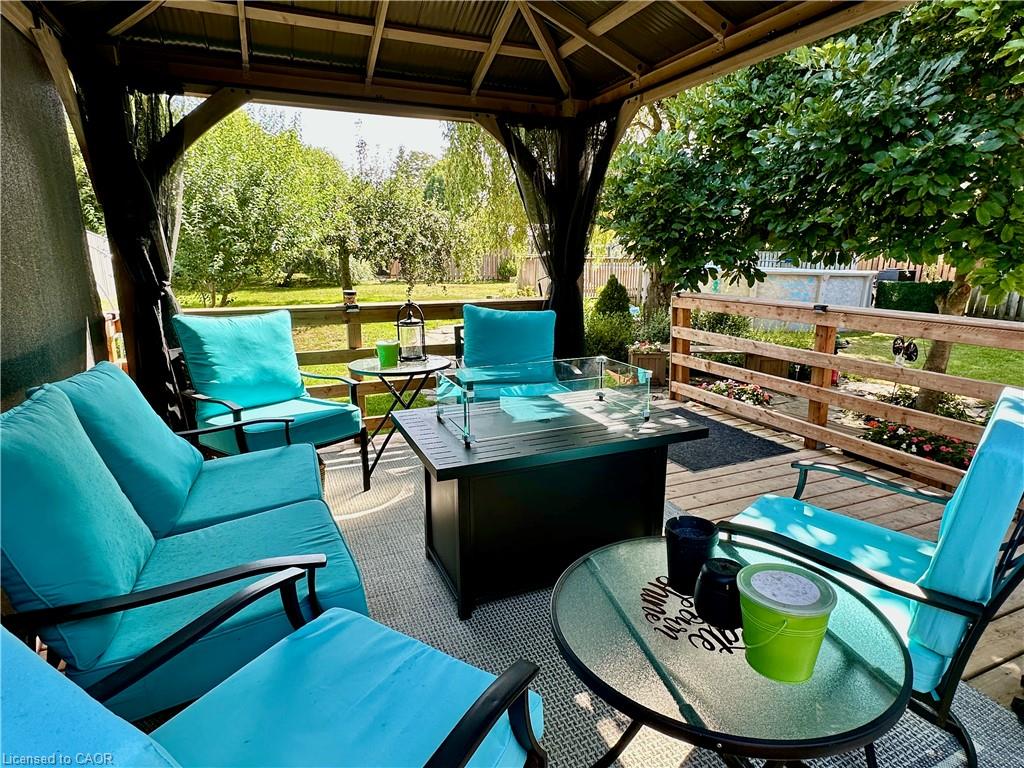 160 William Street Property Photo 35