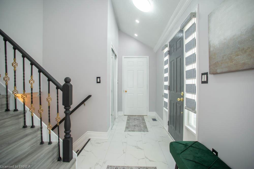 61 Leslie Avenue Property Photo 7