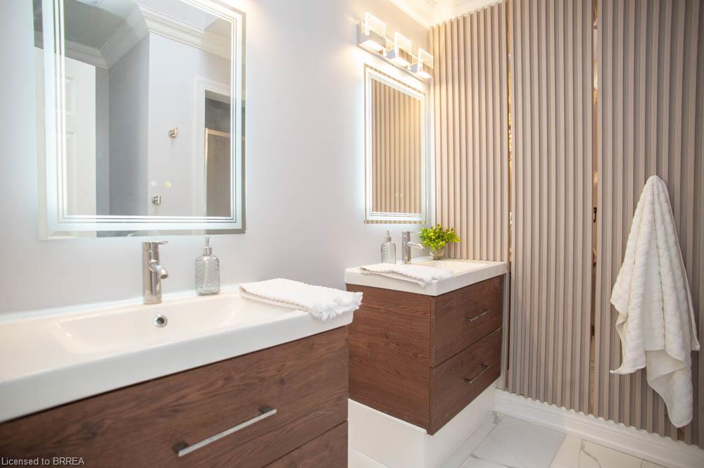 61 Leslie Avenue Property Photo 18