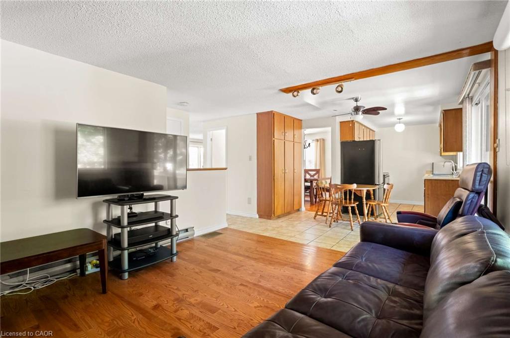 121 Imperial Road Property Photo 6