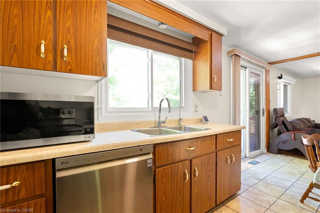 121 Imperial Road Property Photo 16