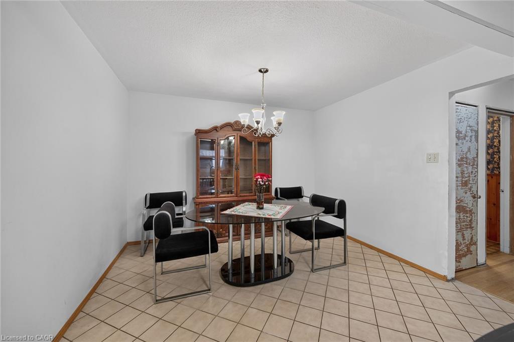 3239 Queen Frederica Drive Property Photo 11