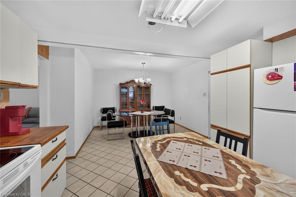 3239 Queen Frederica Drive Property Photo 16