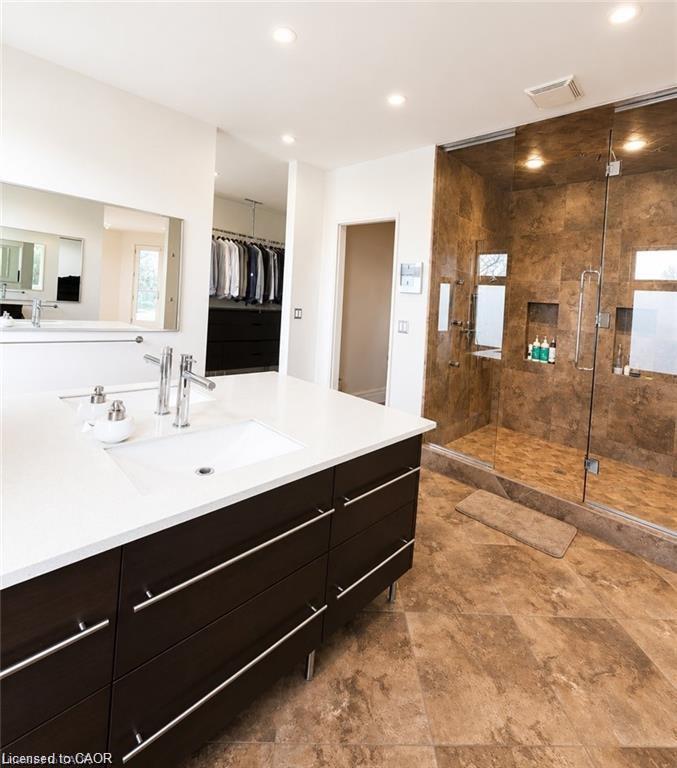 32 Kenny Court Property Photo 24