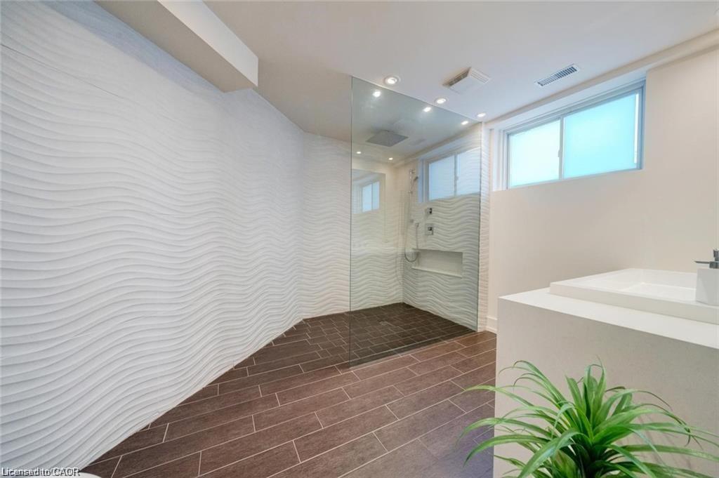 32 Kenny Court Property Photo 37