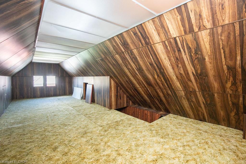 66 Sherman Avenue N Property Photo 28