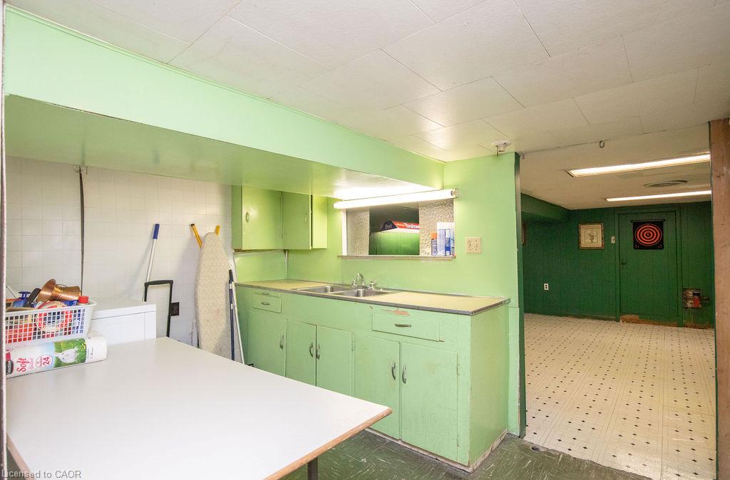 66 Sherman Avenue N Property Photo 35
