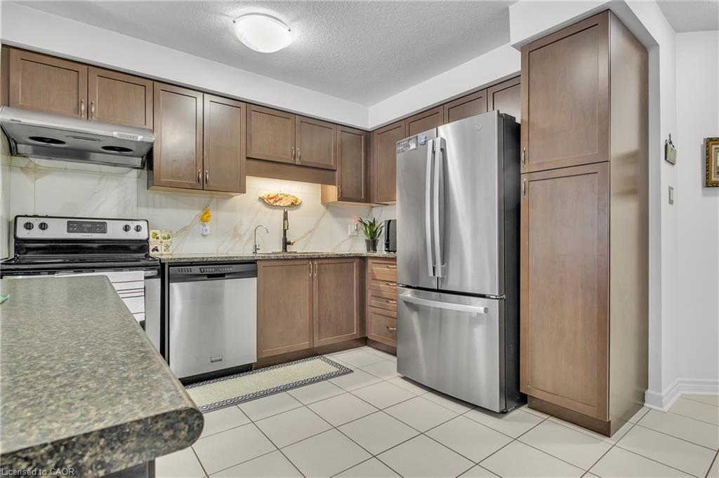 44 Arlington Crescent Property Photo 8