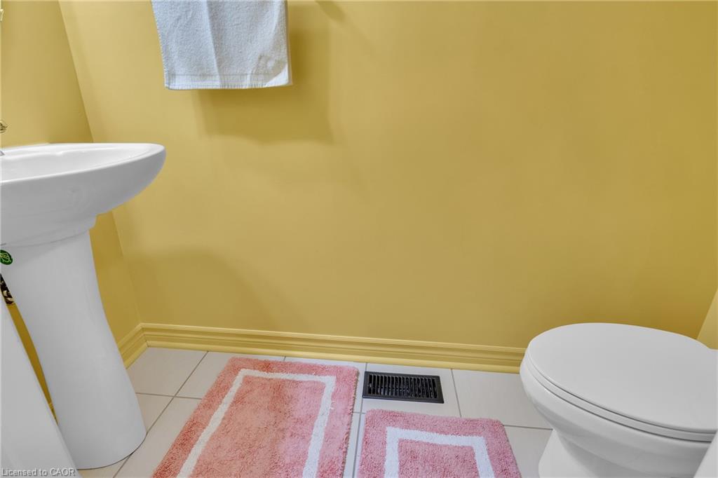 44 Arlington Crescent Property Photo 9