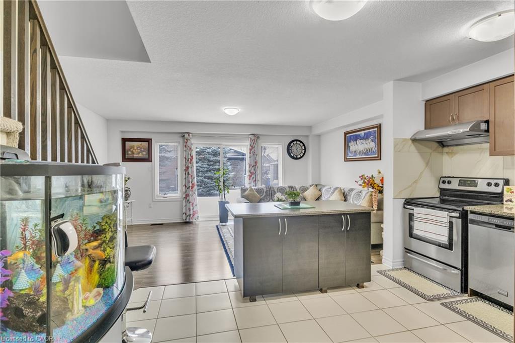 44 Arlington Crescent Property Photo 10