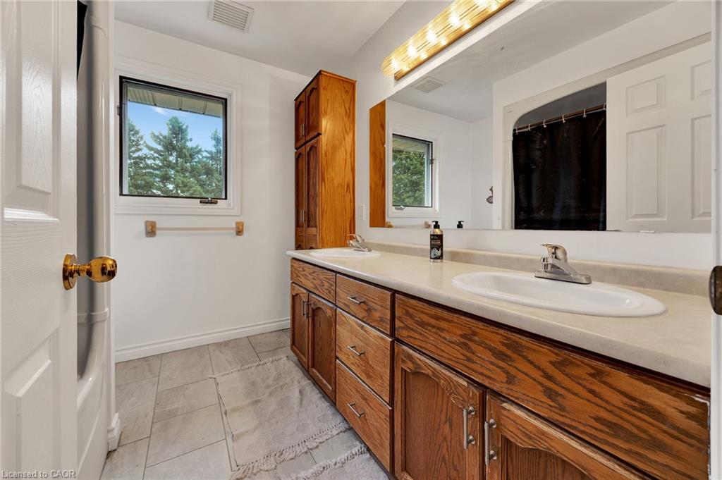 1 Danube Drive Property Photo 21
