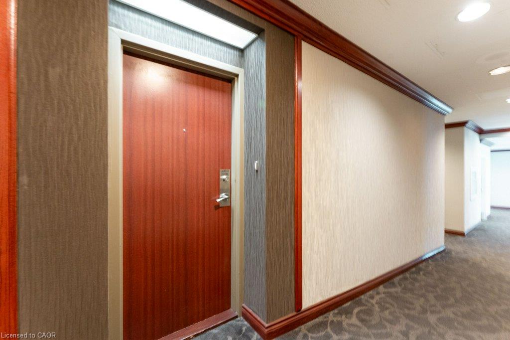 1106-880 Dundas Street W Property Photo 33