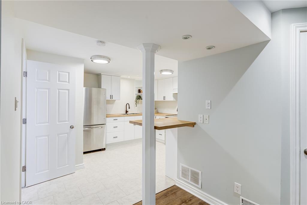 28 Helen Street Property Photo 28