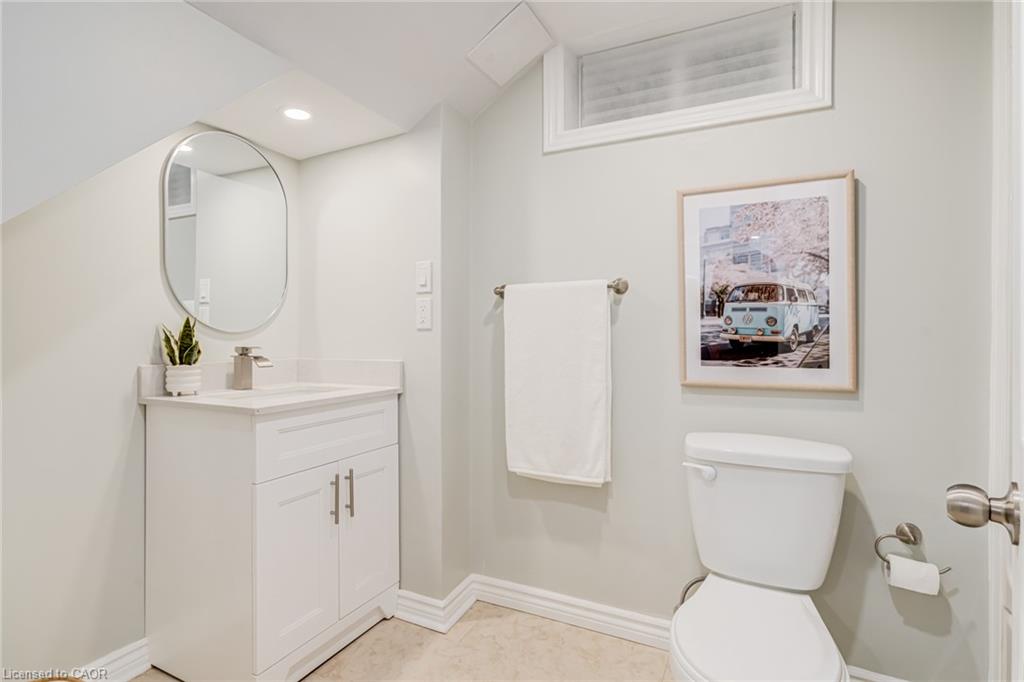 28 Helen Street Property Photo 33