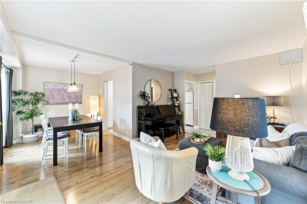 61-1270 Gainsborough Drive Property Photo 8