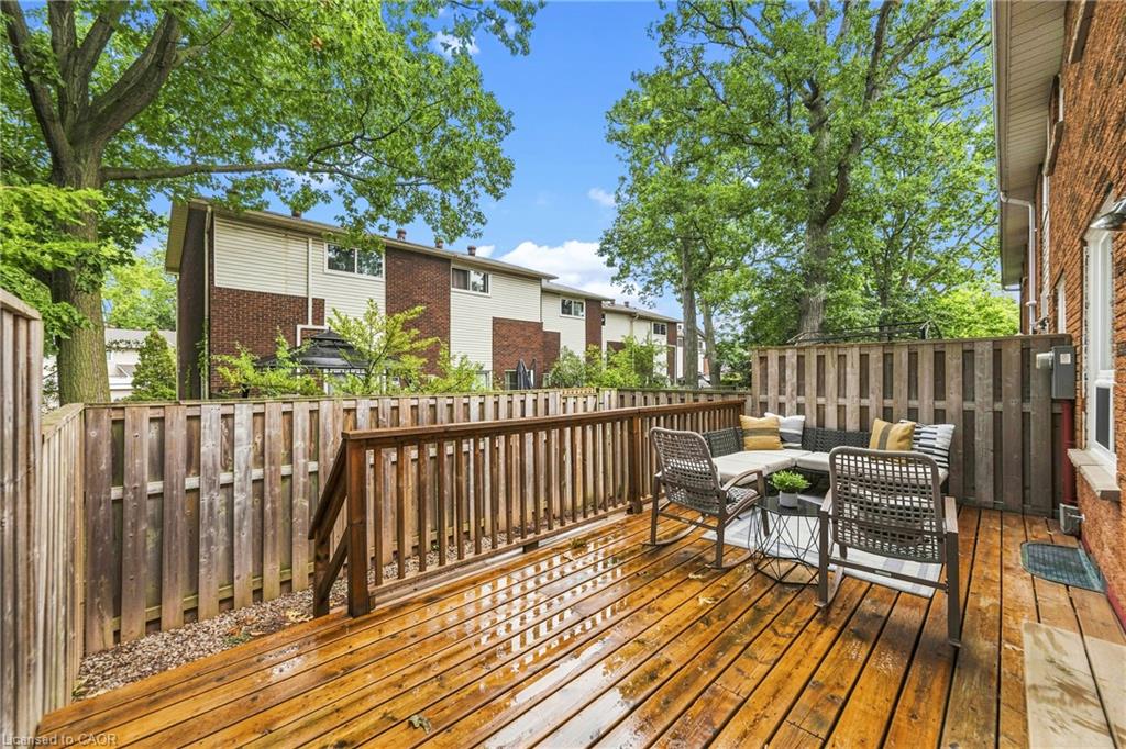 61-1270 Gainsborough Drive Property Photo 13