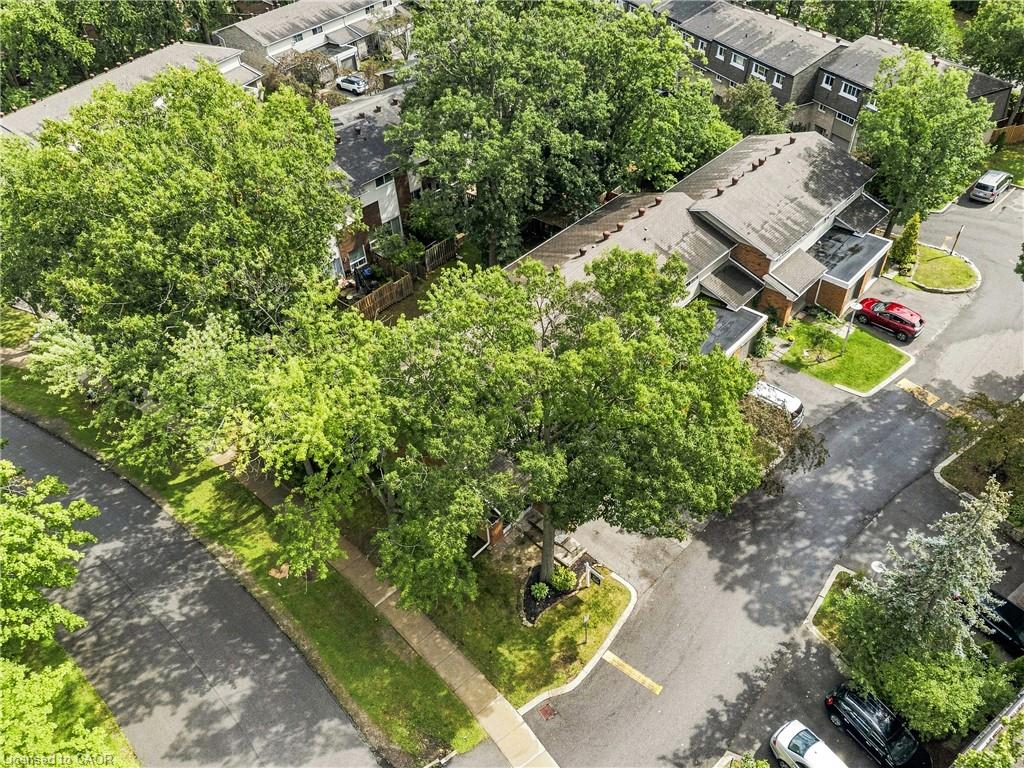 61-1270 Gainsborough Drive Property Photo 16