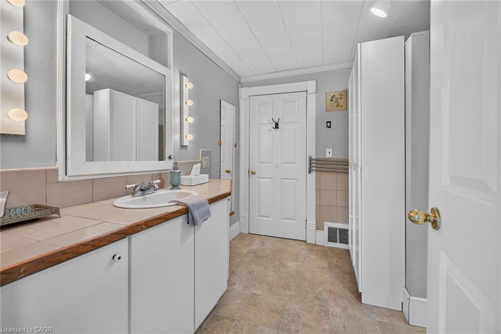 90 Governors Road Property Photo 19