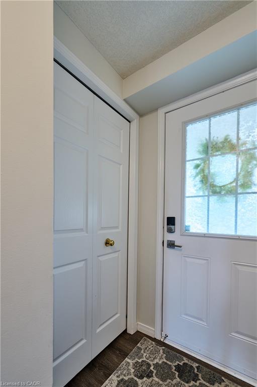 212 Red Clover Court Property Photo 4
