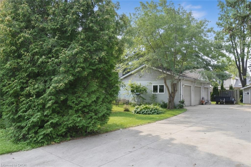 120 Eaglewood Boulevard Property Photo 5