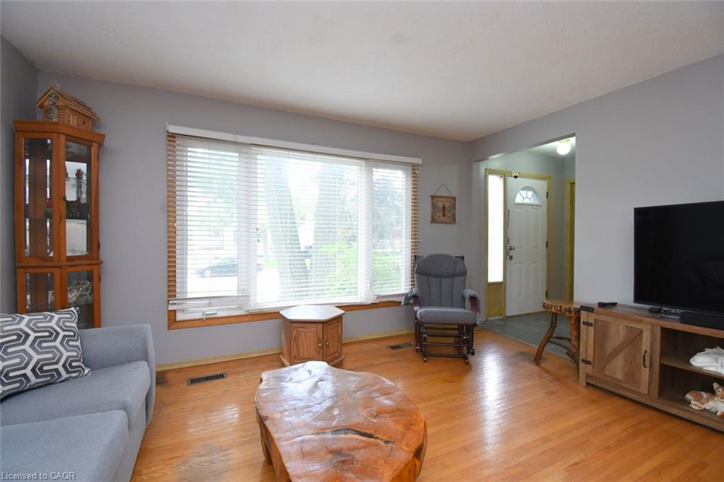 120 Eaglewood Boulevard Property Photo 11