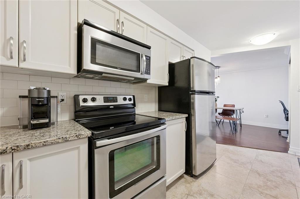 903-55 Yarmouth Street Property Photo 9