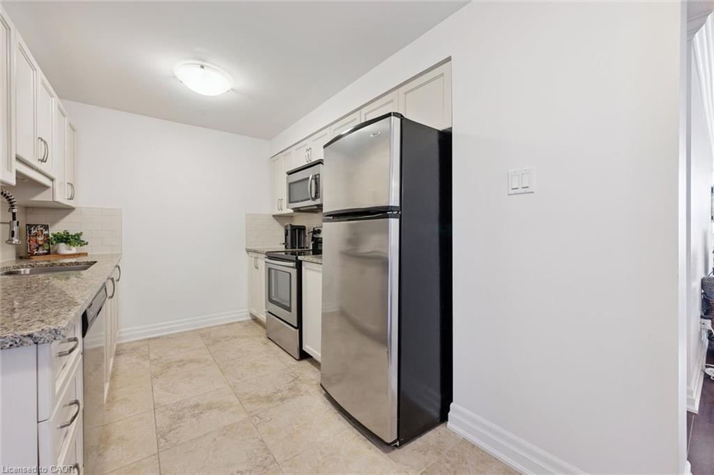 903-55 Yarmouth Street Property Photo 11