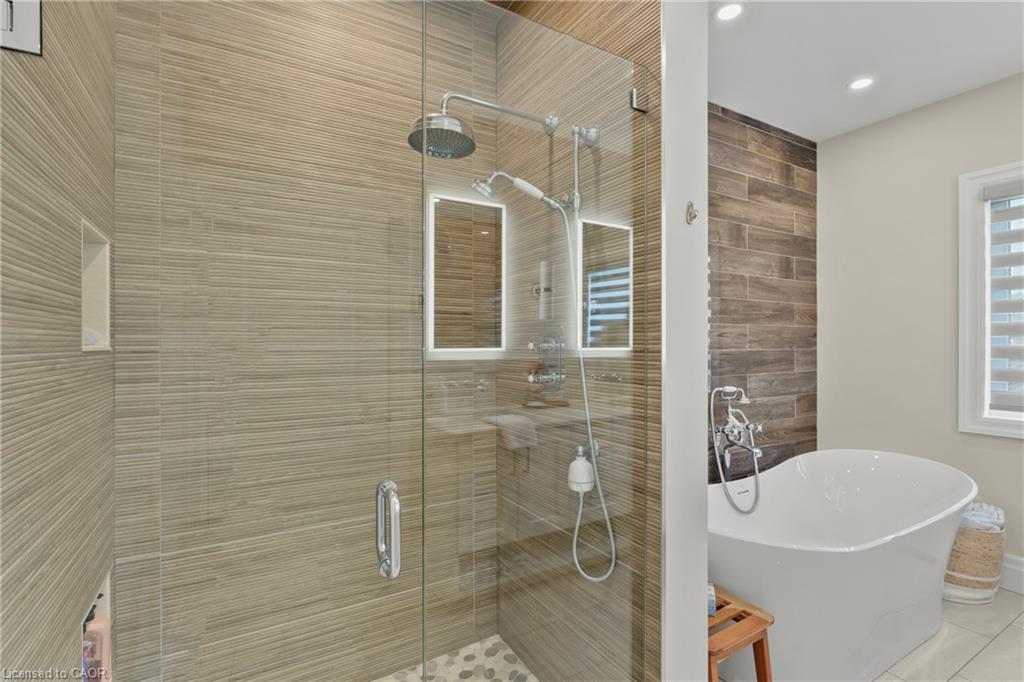 5b Wilholme Drive Property Photo 21