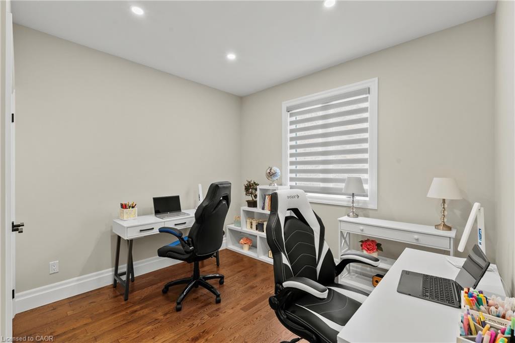 5b Wilholme Drive Property Photo 22