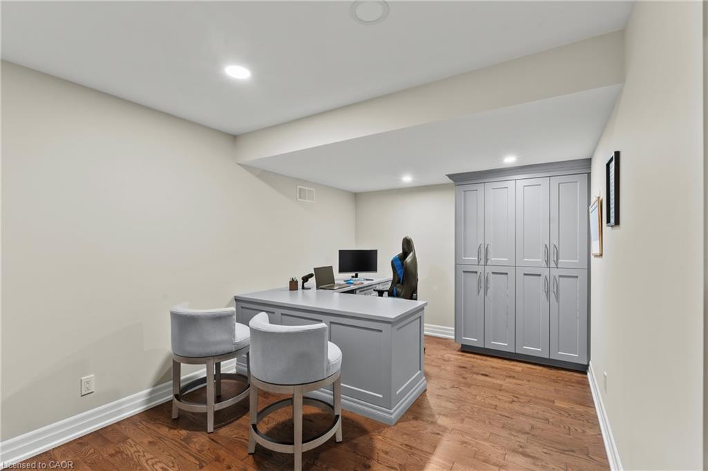 5b Wilholme Drive Property Photo 32