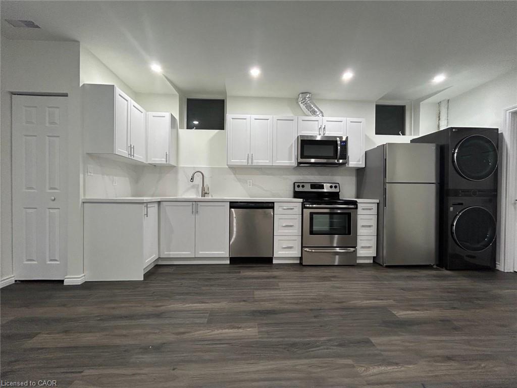 31 Sofitel Drive Property Photo 11