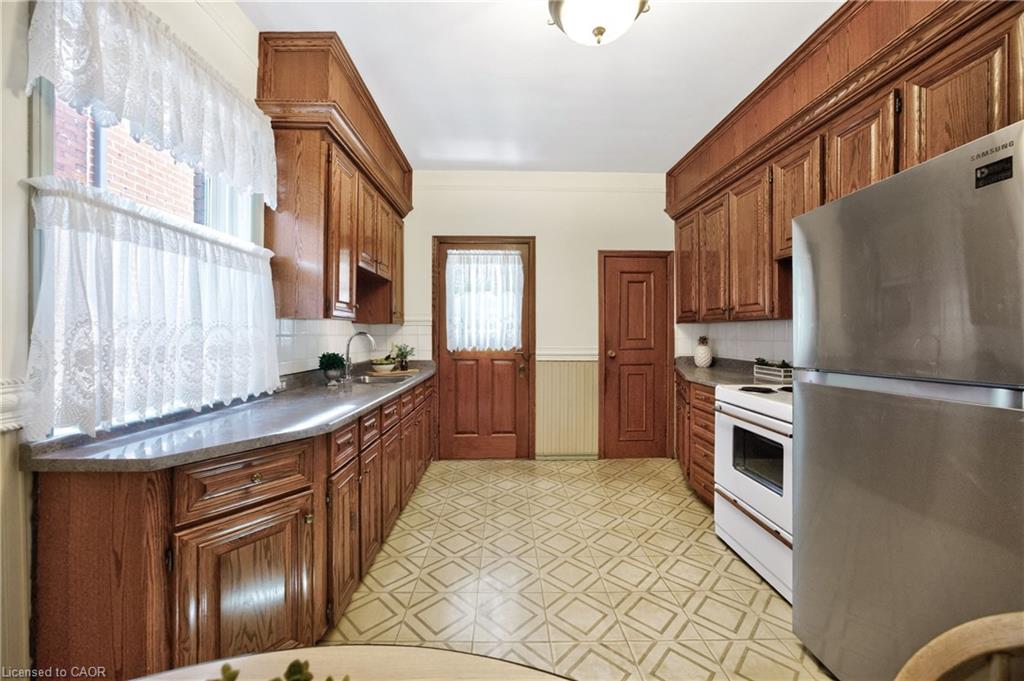 162 Mavety Street Property Photo 13