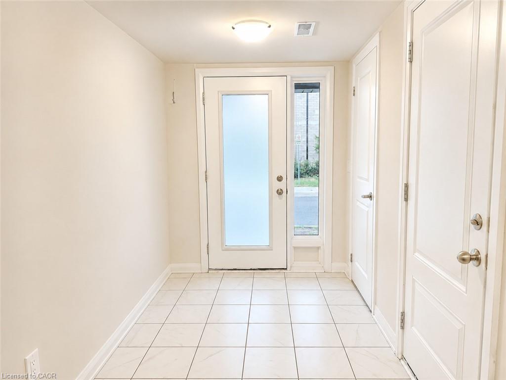 502-585 Colborne Street E Property Photo 4