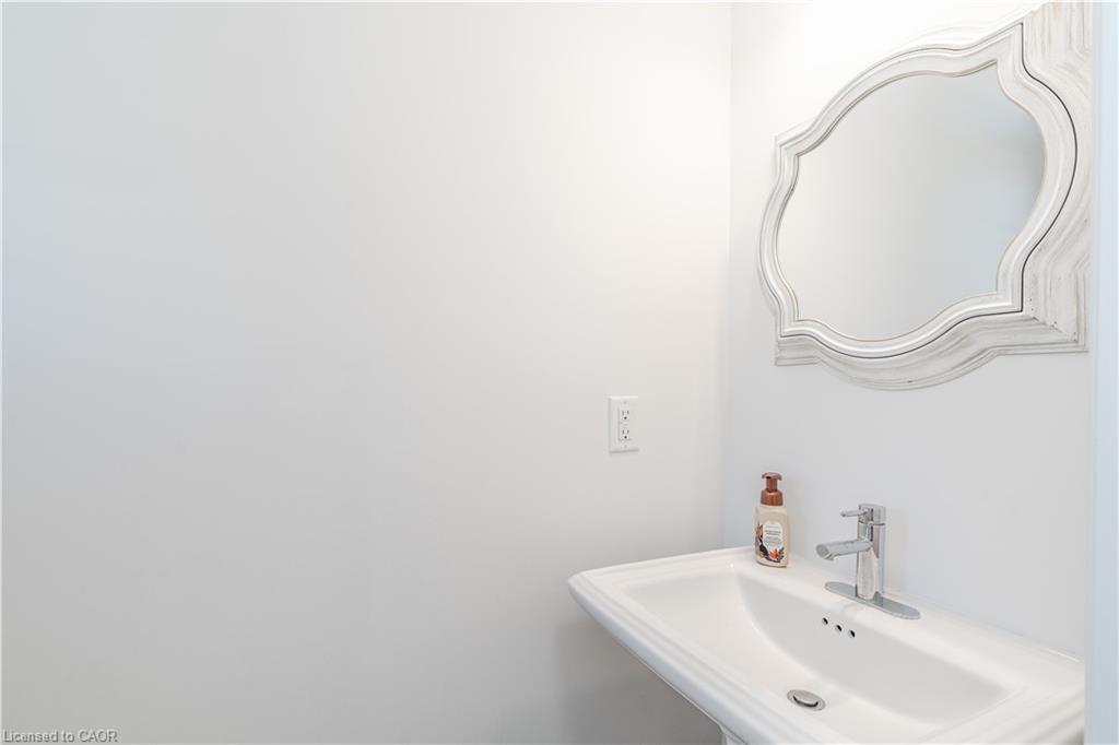 4008 Crown Street Property Photo 5