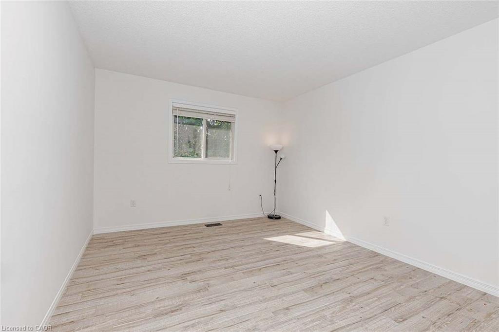 47 Queensway Drive Property Photo 14