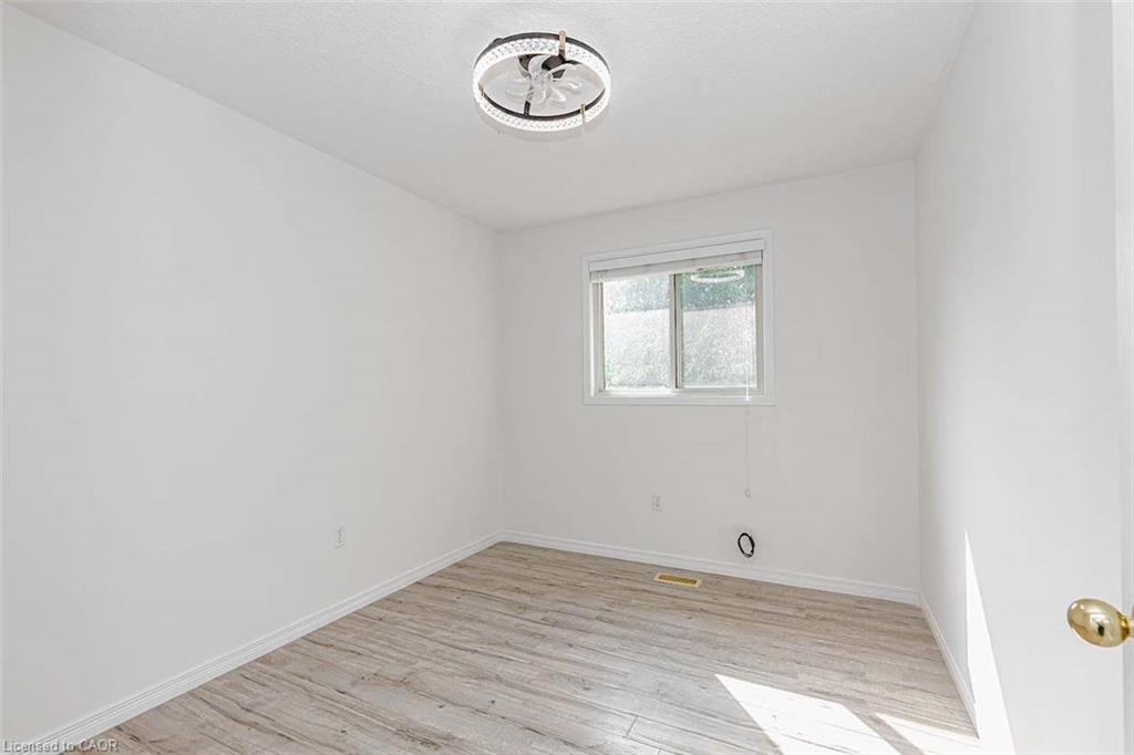 47 Queensway Drive Property Photo 16