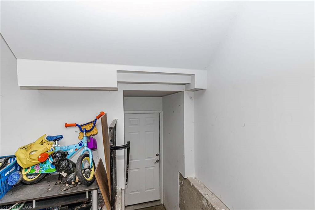 47 Queensway Drive Property Photo 24