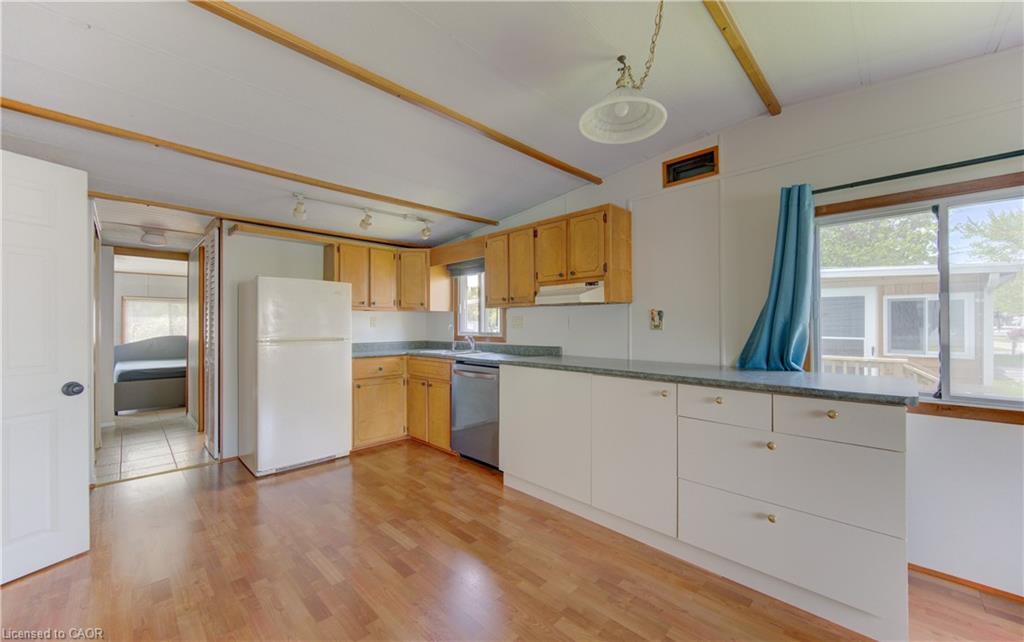 196-580 Beaver Creek Road Property Photo 7